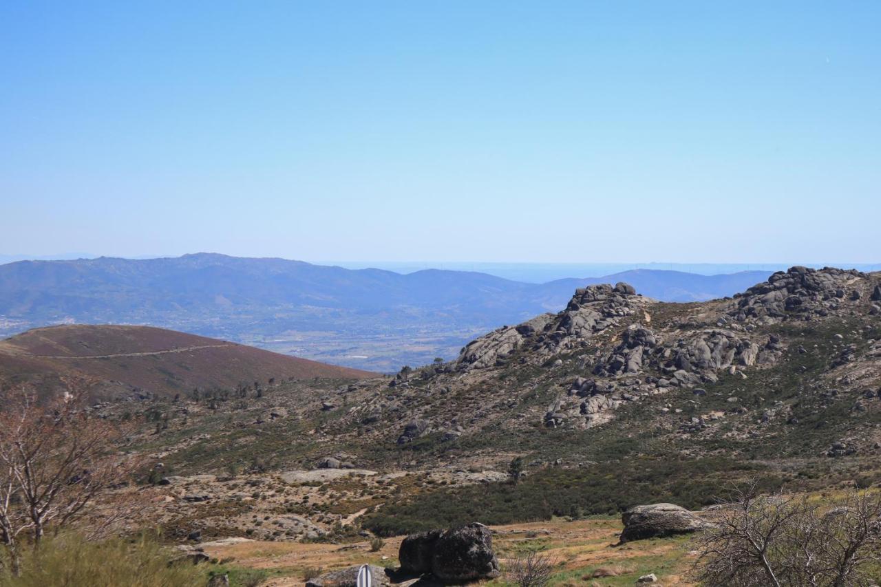 Primor Serra Al โกวิลา ภายนอก รูปภาพ